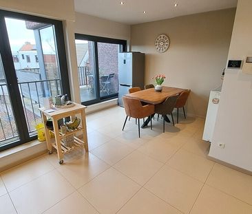 Comfortabele 2-slaapkamerduplex met 2 Terrassen te huur in Oostende - Photo 3