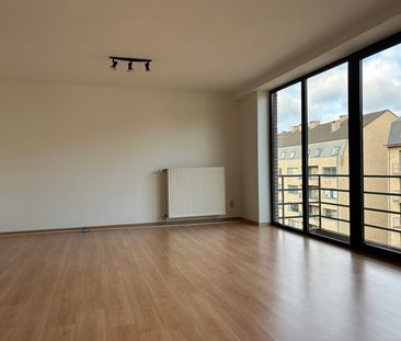 Appartement te huur - Photo 1