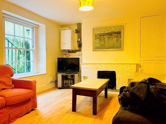 Beaumont Place, Plymouth - Photo 1