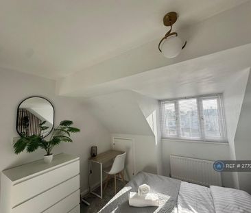 1 bedroom in a house share to rent - Photo 6