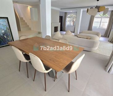Villa for rent in Elviria, Marbella East - Photo 4
