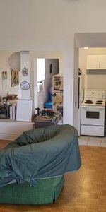 Large one bedroom apartment near Bloor West Village and The Junction - Photo 3