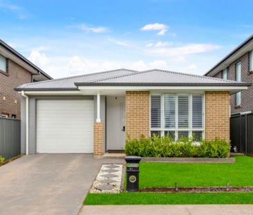 Stunning 4 Bedroom Home! - Photo 6