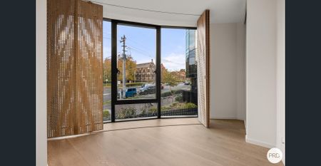 Luxury 2 Bedroom Apartment with Carpark! - Photo 3