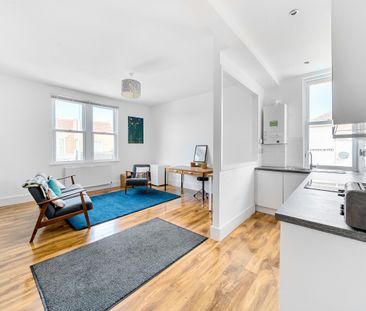 2 bedroom apartment to rent - Photo 2