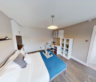 6 Wellington Square, NG7 1NG, NOTTINGHAM - Photo 4