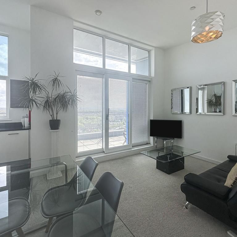 2 bedroom apartment to rent - Photo 1