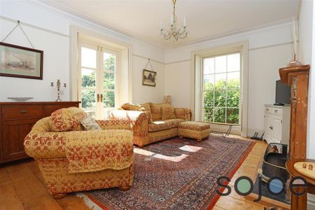 2 bedroom maisonette to rent - Photo 4