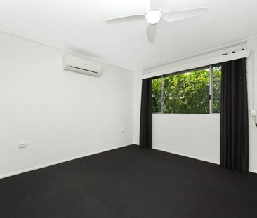 2/9 Shaw Street, West End, Qld 4810 - Photo 2