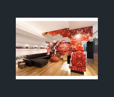 Light, Luxury and Location! - Photo 6