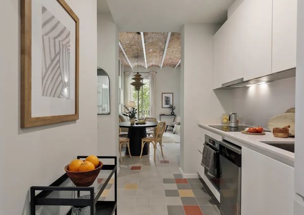 Ronda de Sant Pere, Barcelona, Catalonia 08010