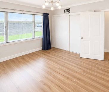 Allenton - 3 Bedroom - Photo 3