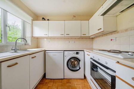 Wey Road, Godalming, Surrey, GU7 - Photo 3