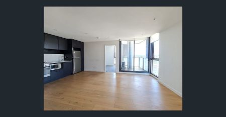 Immaculate Two Bedroom One Bathroom Apartment - Photo 5