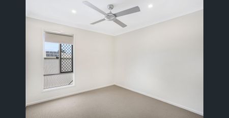 3 Spacious Bedrooms with a view - Photo 2