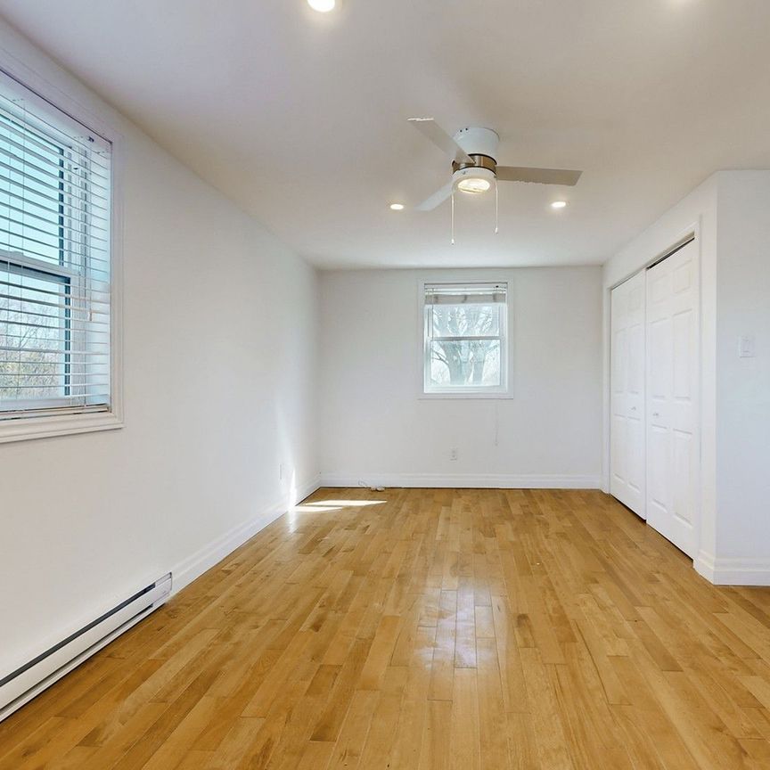 For Lease - 4219 Stouffville Road, Whitchurch-Stouffville, Ontario - Photo 1