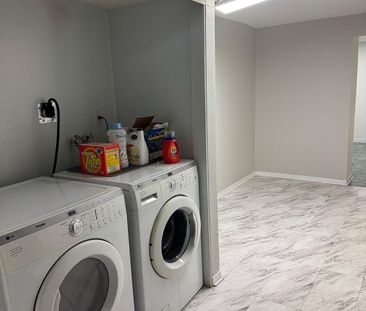 For Lease - 7355 Aldergrove Court, Mississauga, Ontario - Photo 3