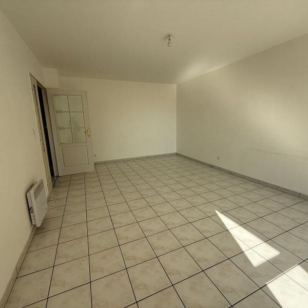 Location Appartement 2 pièces 48m² ST JEAN DE BRAYE 45800 - Photo 1