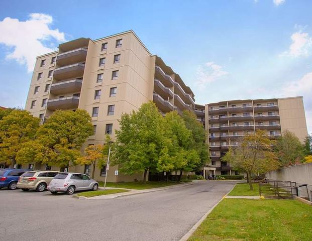 Canterbury Place II | 635 Canterbury Street, Woodstock - Photo 1