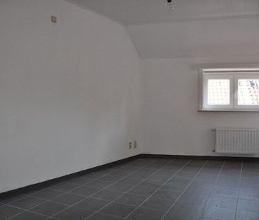 Verzorgde woning met 2 slaapkamers en 2 autostaanplaatsen. - Photo 3