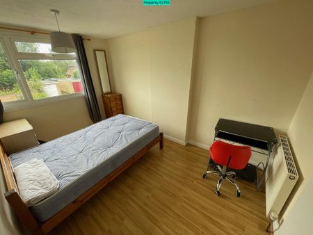 5 bedroom semi-detached house to rent - Photo 5