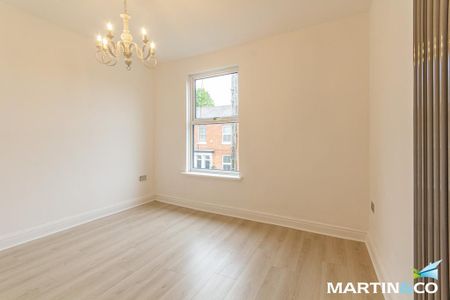 2 bedroom terraced house to rent - Photo 4