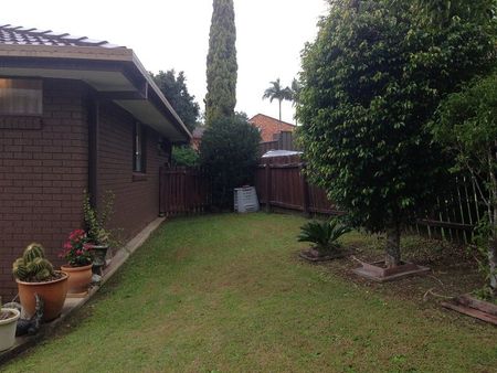 Large family sized furnished home - Photo 2