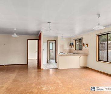 Charming 3-Bedroom Home in Great Cowes Location - Photo 3