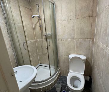 Chapel Lane, Hyde Park, LS6 - Photo 4