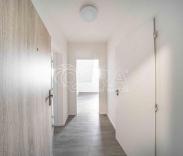Pronájem bytu 2+kk 41 m2 - Photo 1