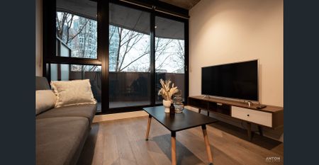 Fully Furnished 1-Bedroom + Study I 1 Bathroom I 1 Carpark in West Melbourne - Photo 2