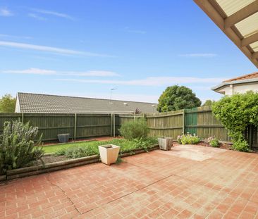 This home needs a new family - Photo 6