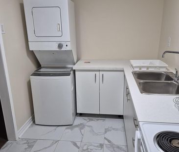 For Lease - 9 Hawkridge Trail, Brampton, Ontario - Photo 3