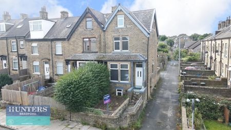 325 New Hey Road, Bradford, BD4 7LD - Photo 4