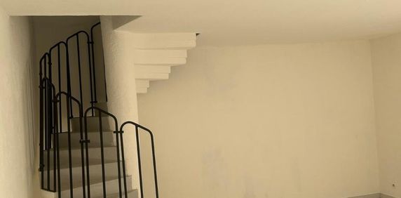 Location Appartement 4 pièces 83m² LE LUC 83340 - Photo 2