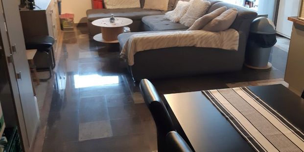 Penthouse te huur in Nederename voor € 750 met 1 slaapkamer - Photo 1