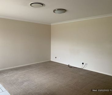 Large Four Bedroom Home in Holmwood Estate - Photo 2