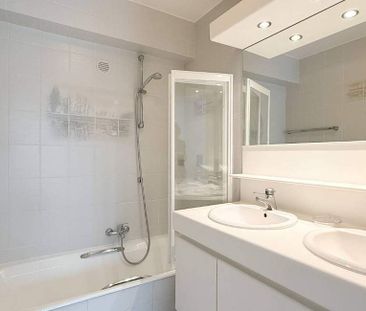 Appartement te huur in Knokke voor € 2.000 met 2 slaapkamers - Foto 2