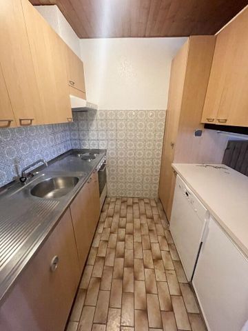 Charming apartment in the city center of Lausanne - Photo 2