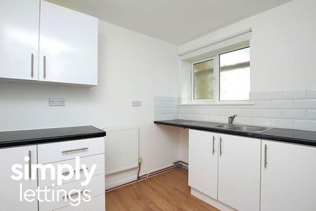 1 bedroom flat to rent - Photo 3