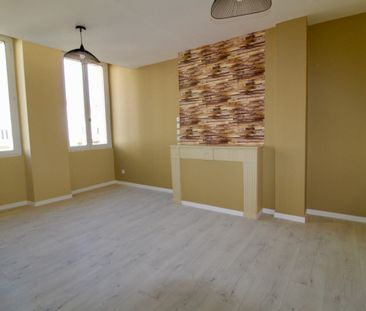 Location Appartement 2 pièces 69m² - Photo 4