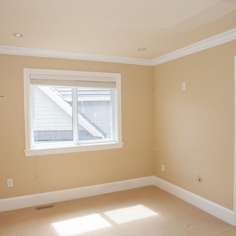 Surrey Fraser Heights 4 bedroom house for rent on Quiet Inner Street (Surrey) - Photo 1