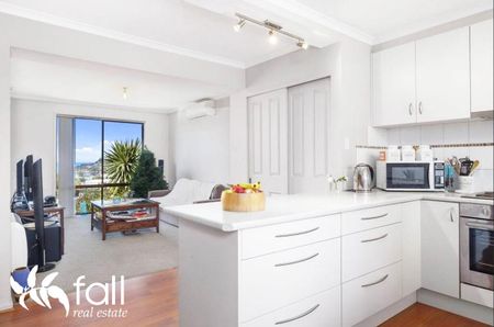 Impeccable unit in the heart of Blackmans Bay - Photo 5