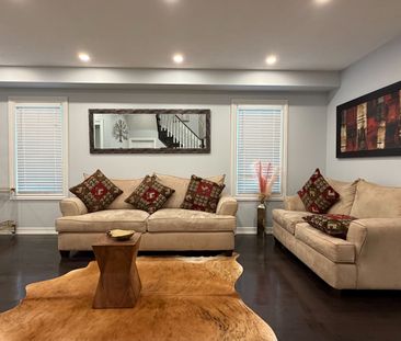 For Lease - 7124 Village Walk, Mississauga, Ontario - Photo 3