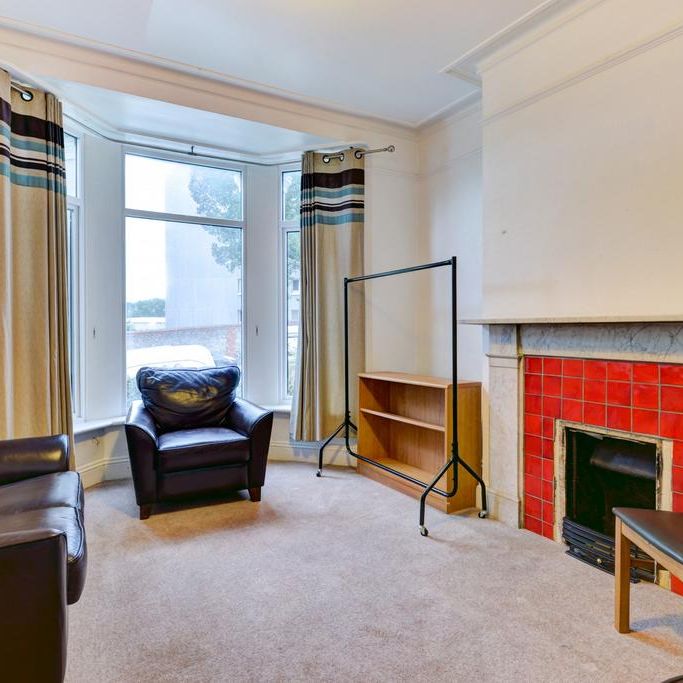 6 bedroom house to rent - Photo 1