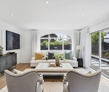 Sunny & Spacious Family Home - Photo 1