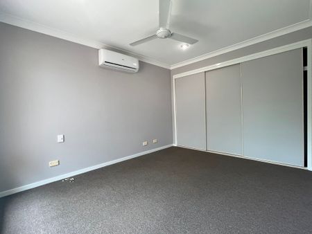 Family Home in Cul-De-Sac with a Pool - Photo 3