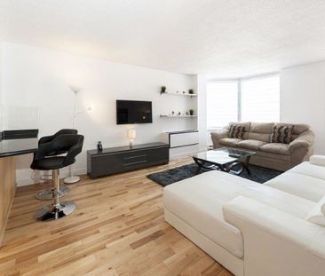 1050 Avenue Amesbury, #1221 - Photo 2