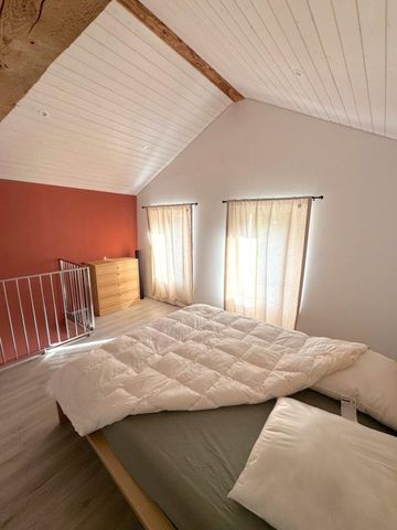 Pretty fully furnished detached maisonette of 90 m2 - Foto 4