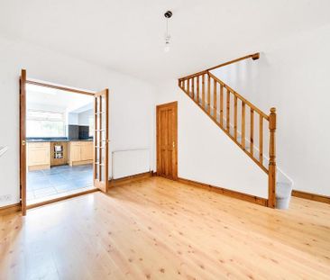 2 bedroom terraced house to rent - Photo 2